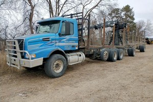 2007 Volvo  Truck-Log